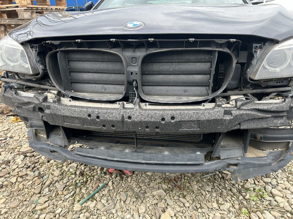 Far stânga xenon BMW F01 seria 7 2014