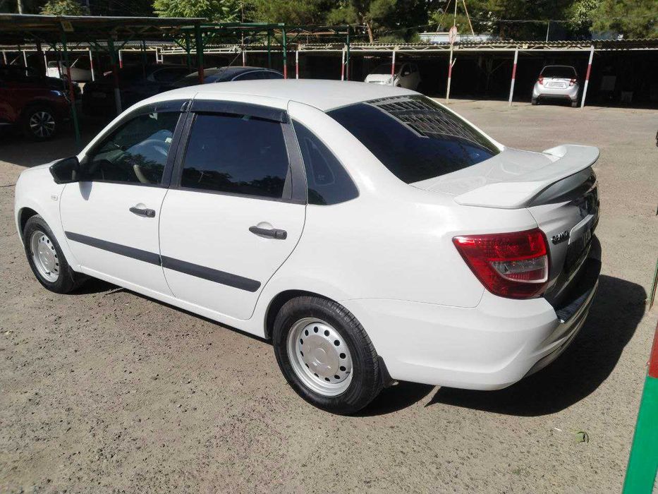 Продаётся LADA Granta седан