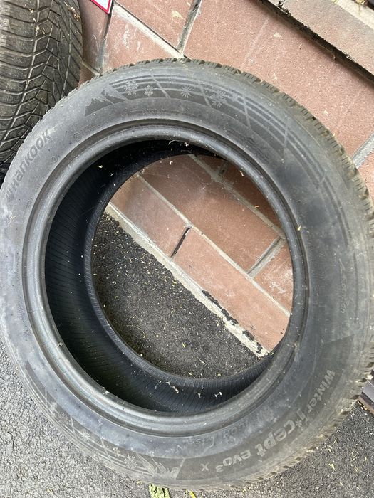 Hankook winter icept evo3 235 55 18