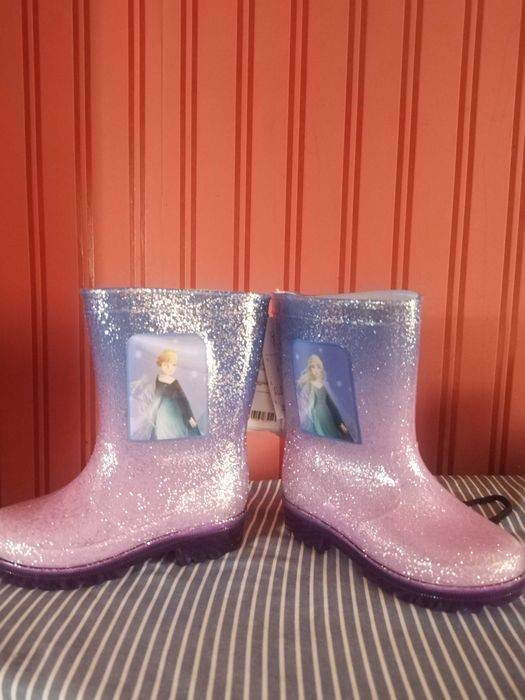 Гумени Ботуши на Елза