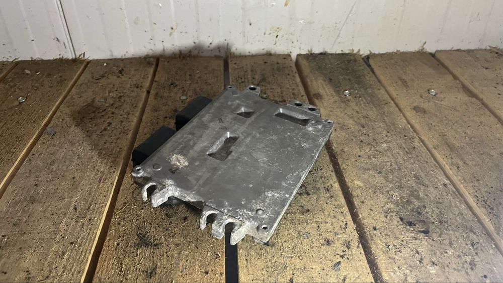 Компютър за двигател Suzuki SX4