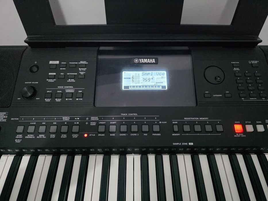 Orga Yamaha PSR E463