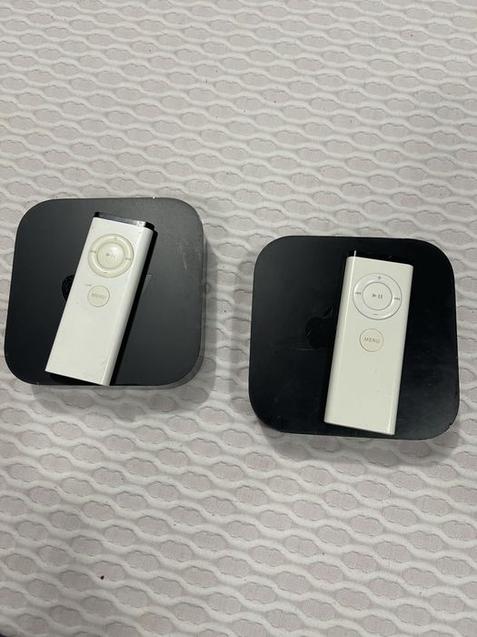 Vand apple tv. Box.