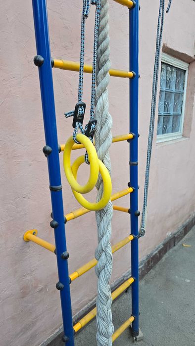 Продам шведскую стенку для детей