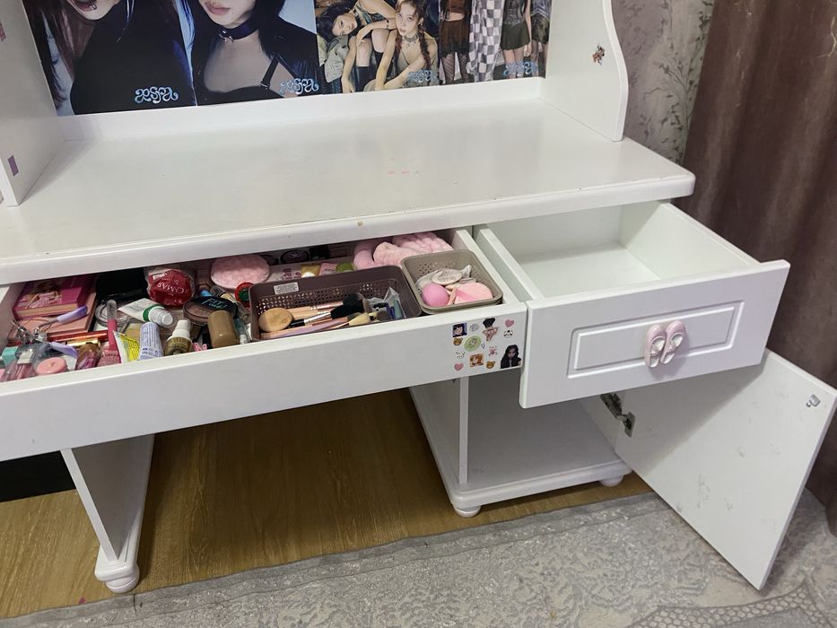 Продам стол из настоящего дерева