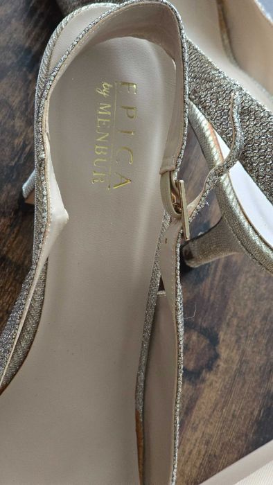 Sandale Épica Menbur