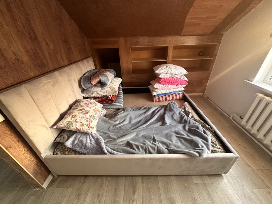 Продам кровать