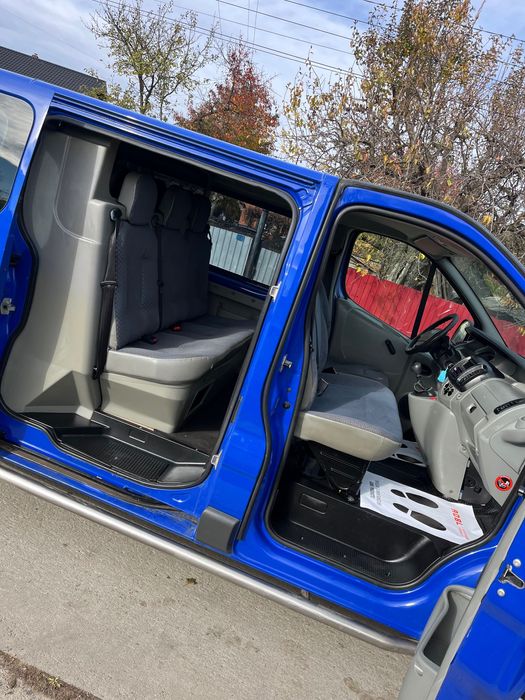 Vând Renault trafic maxim de lung cu 6 locuri și duba 1.9 dci