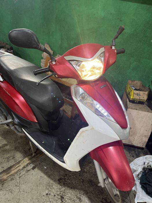 Скутер 125 кубов