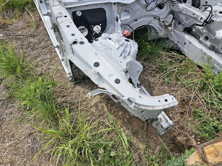 Bmw f10 бмв ф10 рог рога заден панел престилка праг детайли купе челен