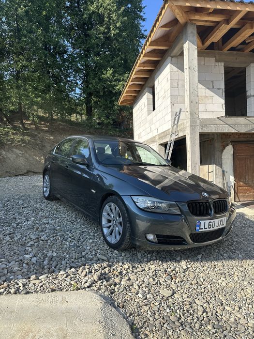 De Vânzare: BMW Seria 3 LCI (E90 Facelift) – Ediție Exclusive