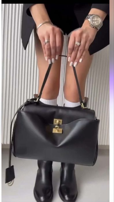 Чанта по модел на Balenciaga Rodeo естествена кожа