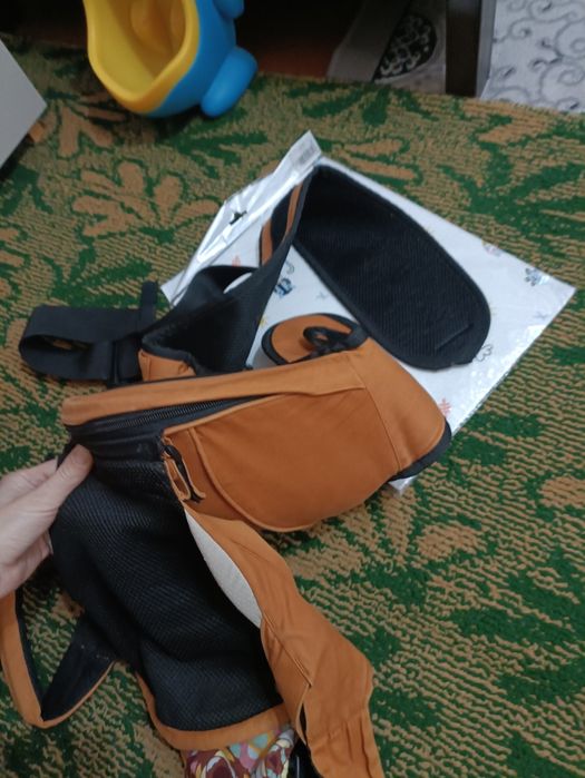 Продаётся кенгуру хип сит