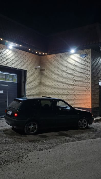 Golf 3    2 литра