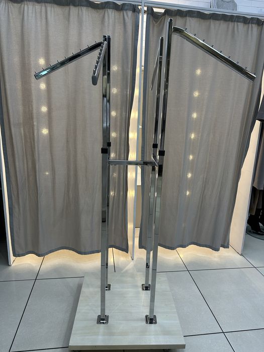 Стойка под одежду