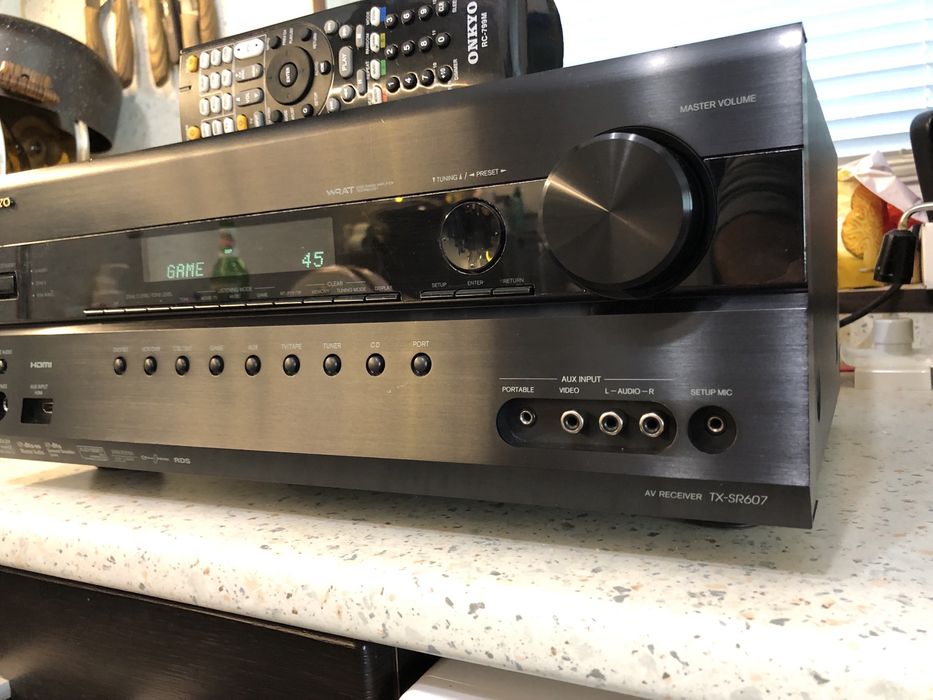 Onkyo TX-SR607 resiver