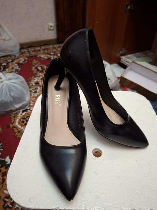 Туфли  женские.   .