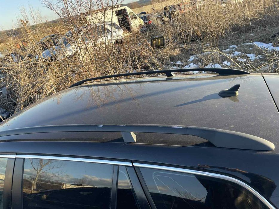 Продавам голф 6 комби на части !