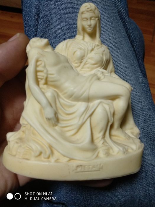 Statueta replica Michelangelo din piatră