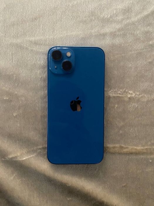 Iphone 13 blue ideal