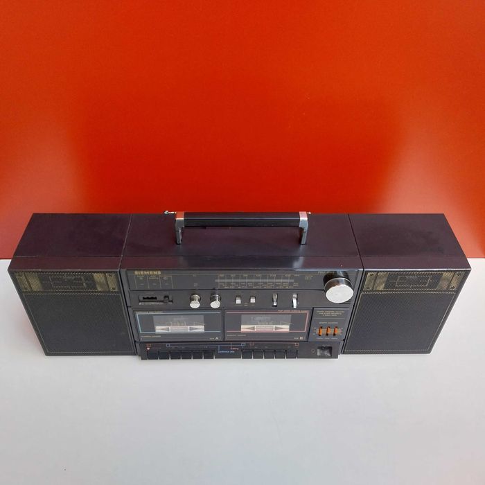 НАЙ ДОБРАТА ОФЕРТА Радиокасетофон Siemens RM844
