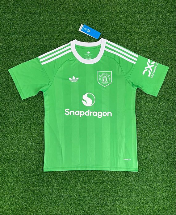 Ново! Манчестер Юнайтед/ Manchester United официални тениски 2025/2026