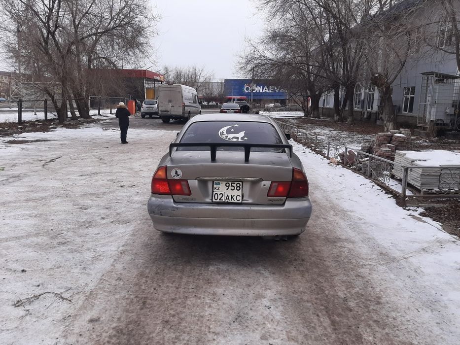 Машина митсубиси