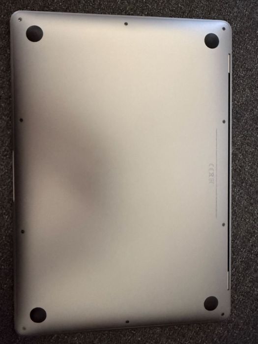 Продам Mackbook air M1, 256 GB