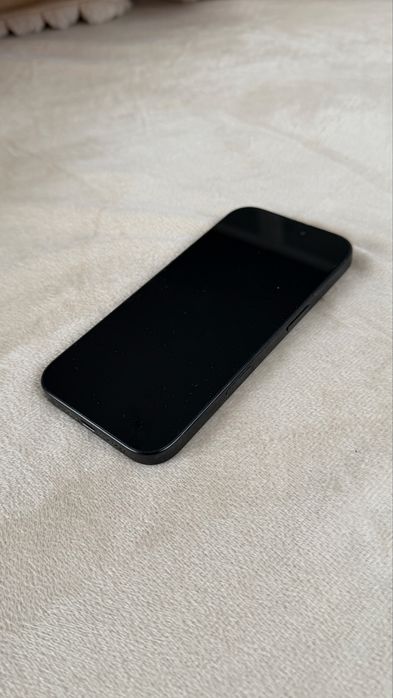 Iphone 16 pro - negru