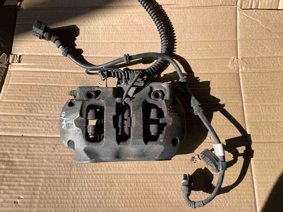 Спирачен Апарат Заден Десен 7P0615424 Porsche Cayenne 3.0D 92A/2012г