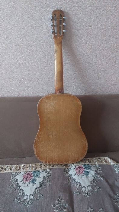 Гитара акустикалық.