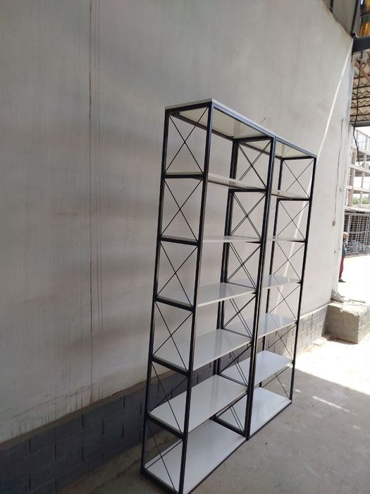 Stellaj v stile loft