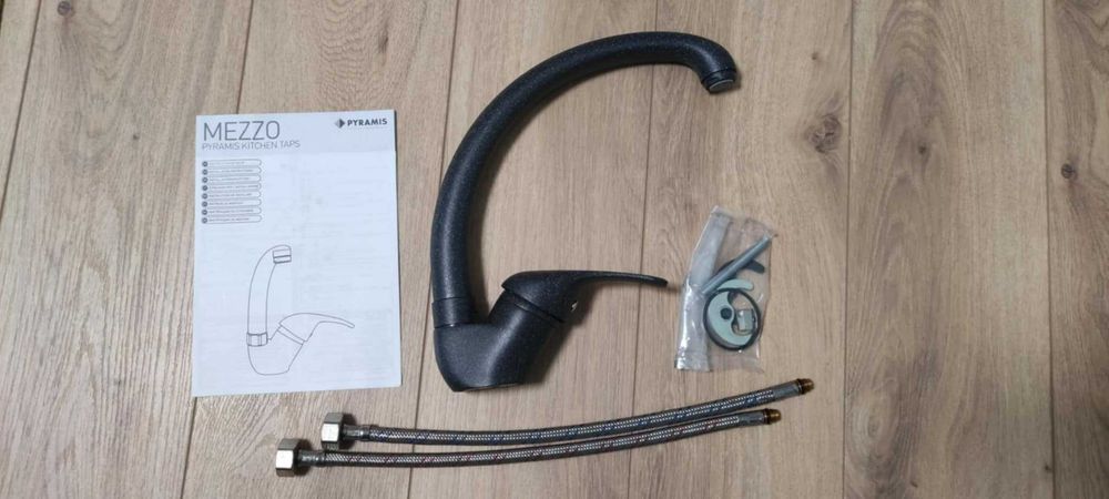 Смесител за кухня Pyramis MEZZO