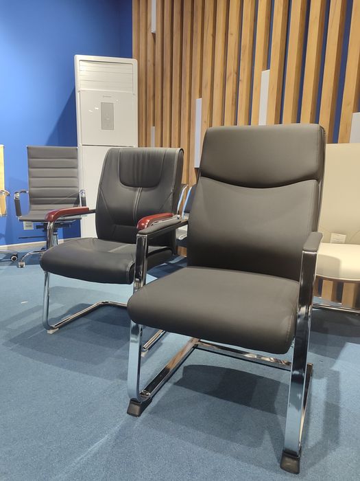 Офисное кресло Виситор голф. Ofis va uy uchun kreslo sotiladi