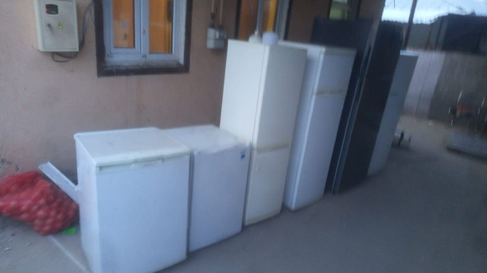 Холодильники бытовые б.у