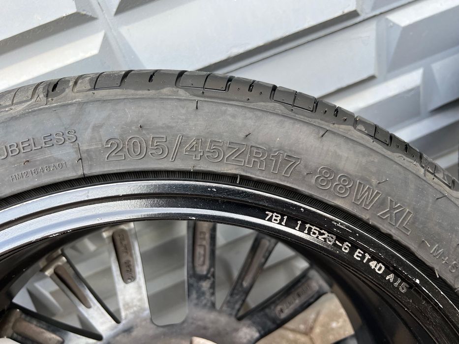 Продам резину с дисками Toyota camry 55