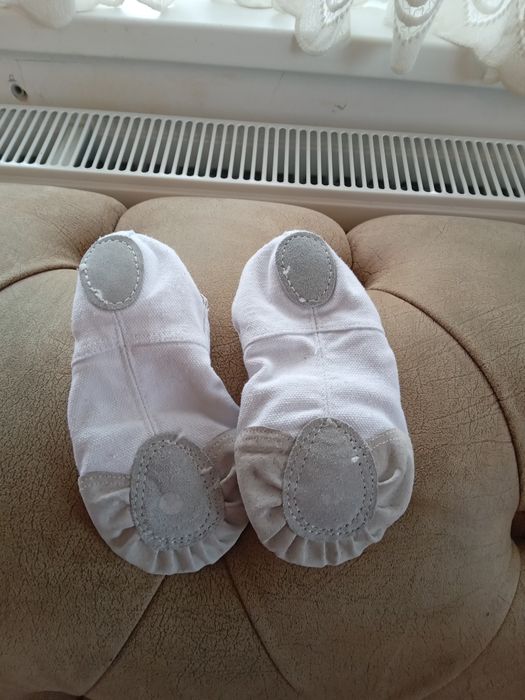 Детска балетна пачка и туфли (цвички ) за балет