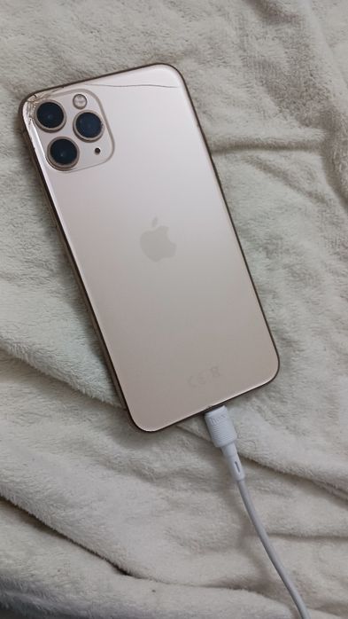 Vand/dezmembrez/schimb iphone 11 pro