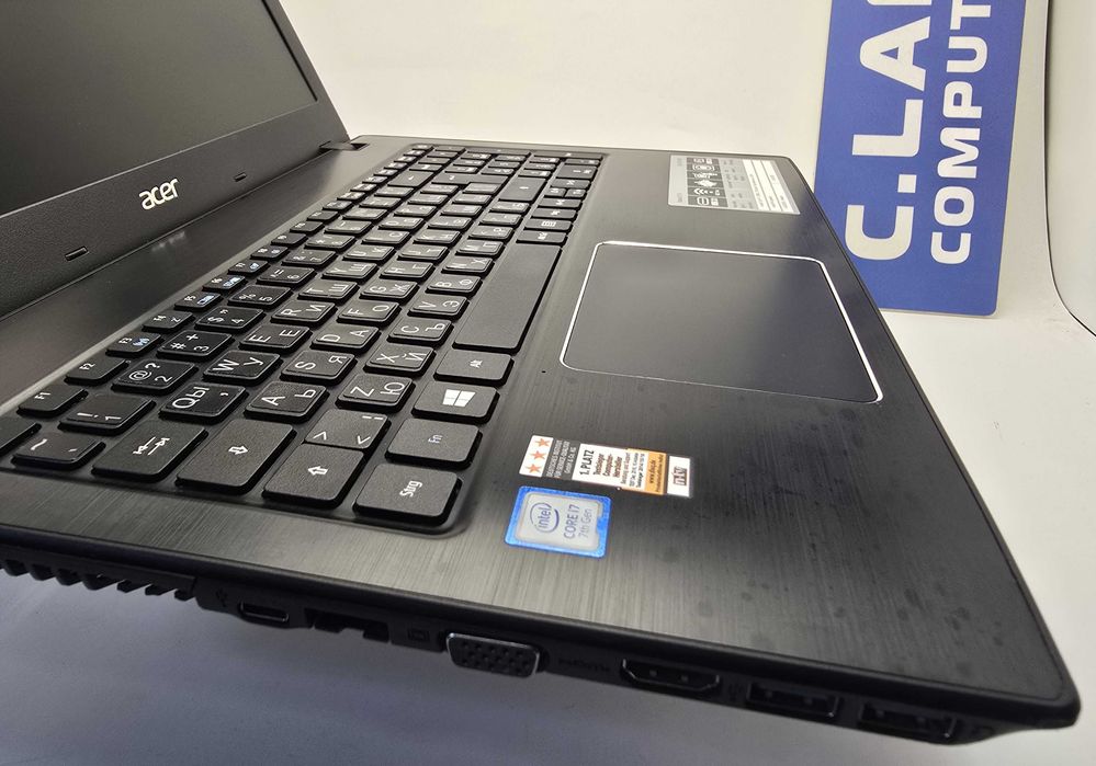Acer Aspire E15 E5-576   i7 7500U/8GB/250SSD/FHD