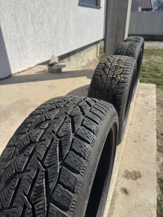 Cauciucuri iarna 225 45 r18