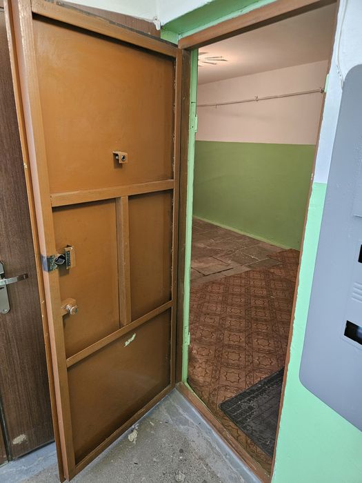 Срочно Дверь железная