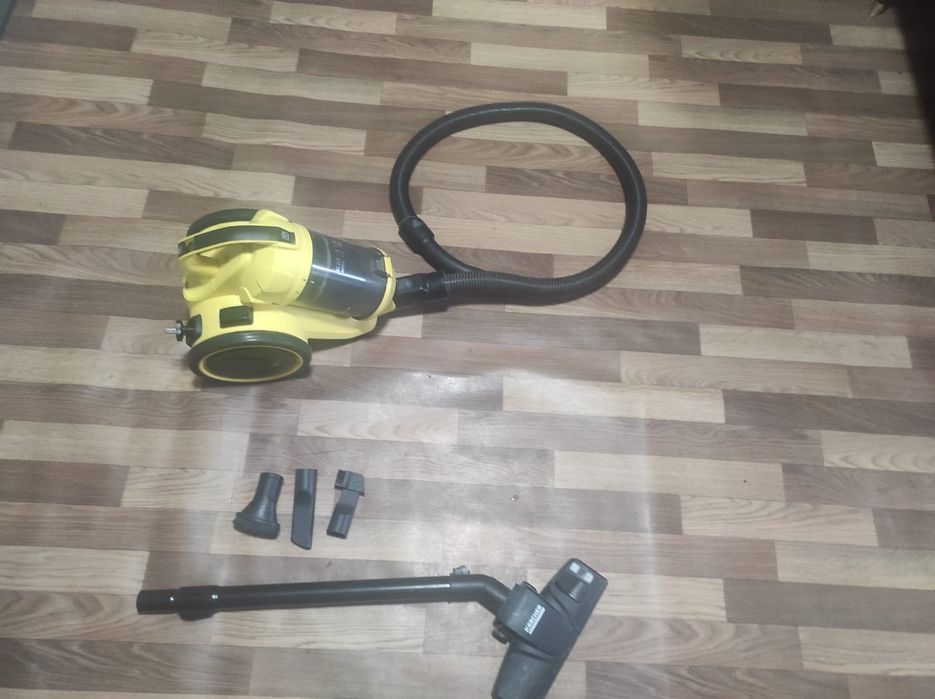 Продам пылесос karcher