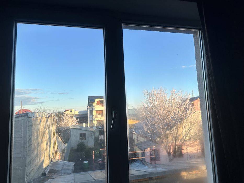 Vand 3 geamuri termopan in stare perfecta