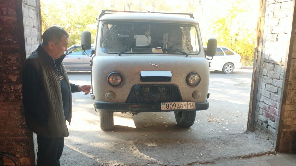Продам машину. Уаз (буханка)