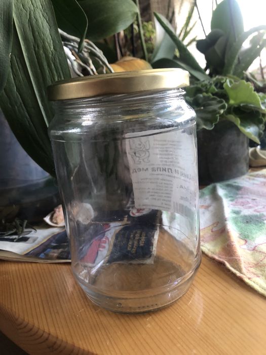 Буркани стъклени за зимнина, мед, и каквото желаете