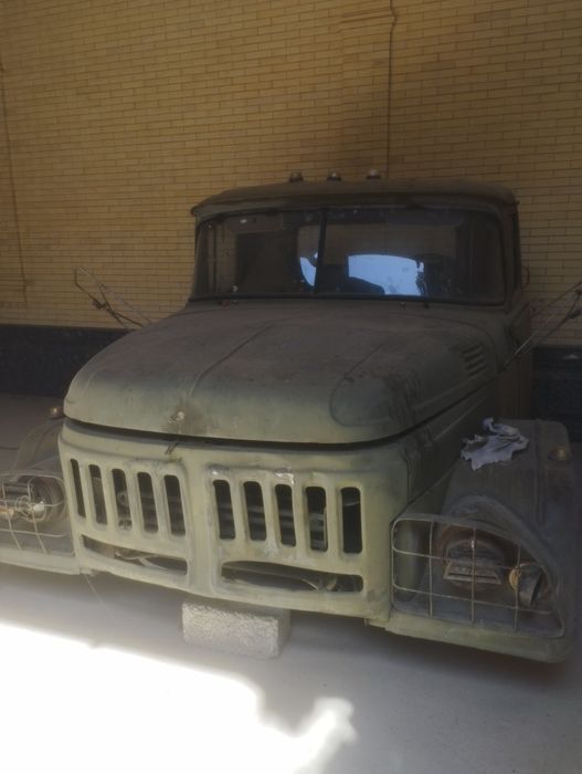 Kabina zil 131 sotiladi