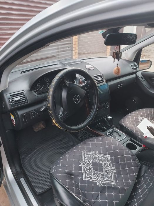 Мерседес без вложение