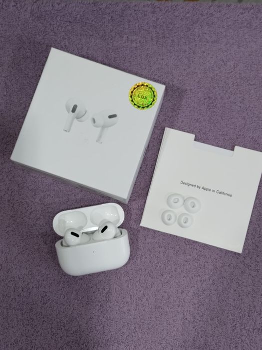 Наушник AirPods Pro