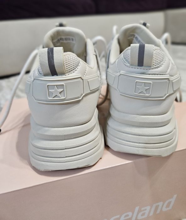 Adidași / pantofi sport News damă –mărimea 37 (23.5 cm)