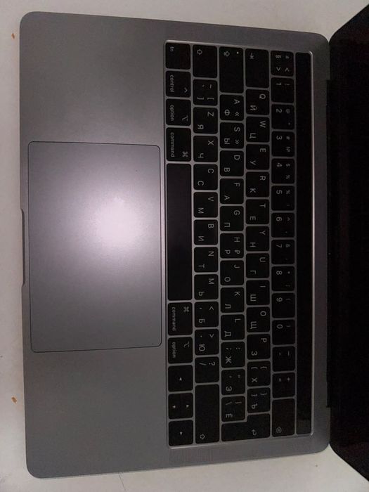 MacBook Pro
13-inch, 2019, Four Thunderbolt 3 ports